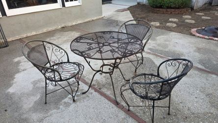 Rustic Wrought Iron Table Bistro Set