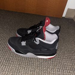 Jordan 4 Bred 