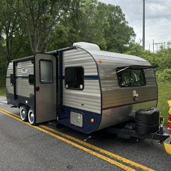 RV Riverside Retro 195
