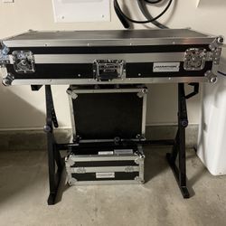 Marathon Flight Case CDJ2000s and Mixer