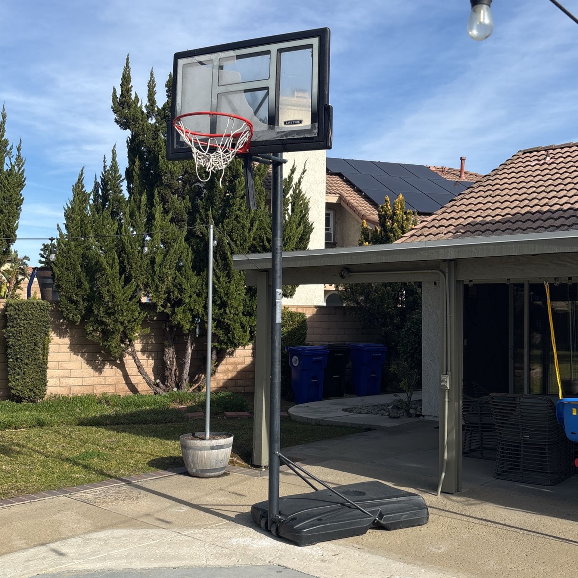 Free Basketball Hoop/stand