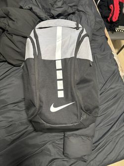 Nike Elite Bag