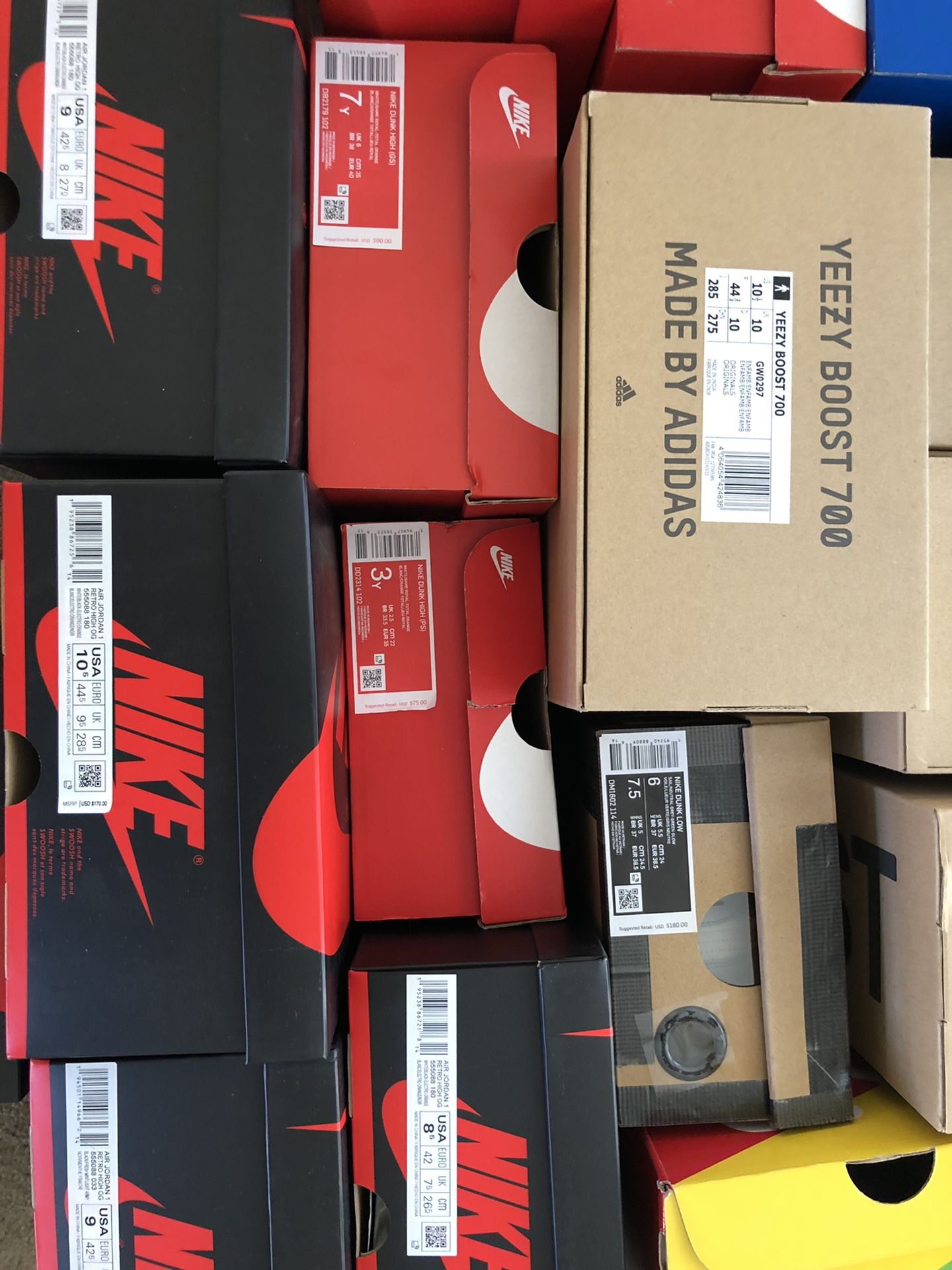 写真 Jordan 1 Electro Orange