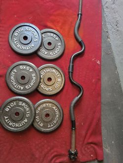 EZ-CURLBAR. 1" HOLE  60LBs.  
6-10s
11525 S HALSTED /7111.S WESTERN
70$  CASH ONLY AS IS.