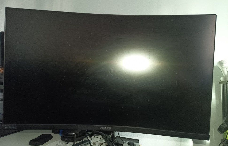 Asus Tuf Curved Gaming 32 Inch 165 Hz Monitor