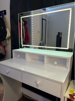 White Small Vanity with light up mirror