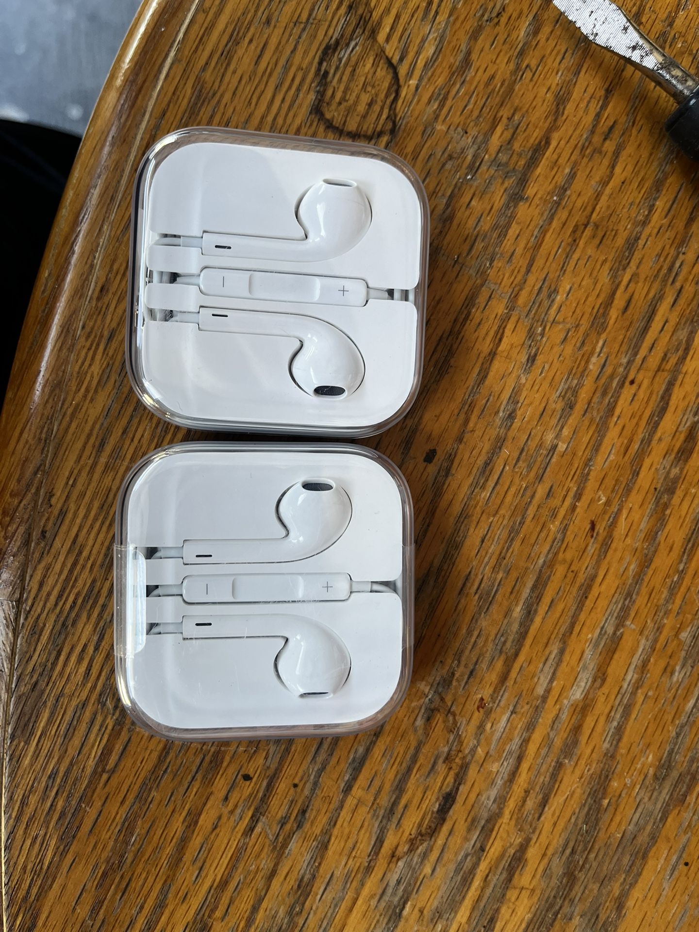 Apple Ear Phones