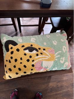 Couch Cheetah Fierce Green pillows