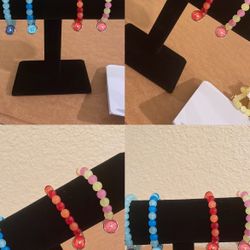 Bracelets 