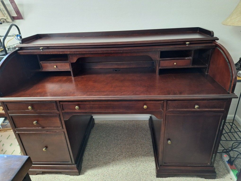 Executive Roll Top Desk for Sale in Show Low, AZ OfferUp
