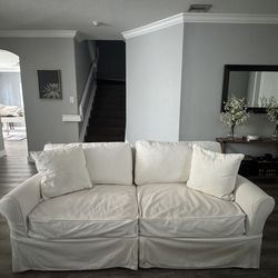 Beautiful White Slipcover Sofa – Coastal / Modern Style