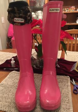 Pink Hunter boots size 10w