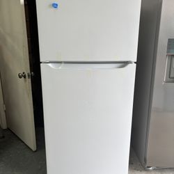 NEW Frigidaire 18 Cu. Ft. Garage Ready Top Freezer