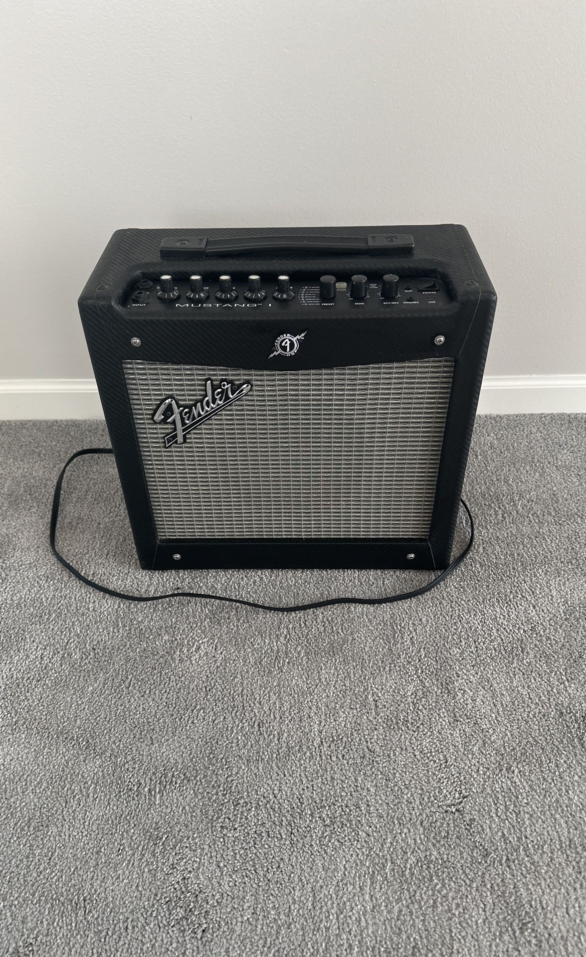 Fender Mustang I Guitar amp