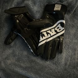 Brand New Battle Gloves Good Condition For Only 20 Dollars Men Size Medium 