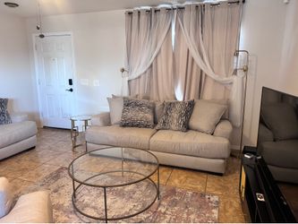4-Piece Plush Living Room Set - Couch, Loveseat, Chair & Ottoman (Excellent Condition)
