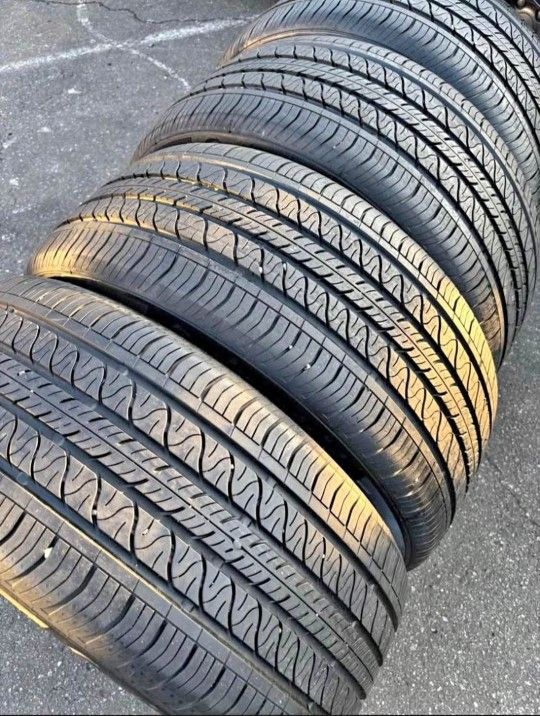 255 45 19 Tires Con 80% De Vida Las 4 De La Marca CONTINENTAL