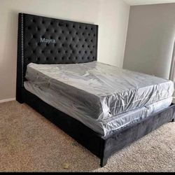 Black King Bed Frame Cama // Brand New, Queen size Available 