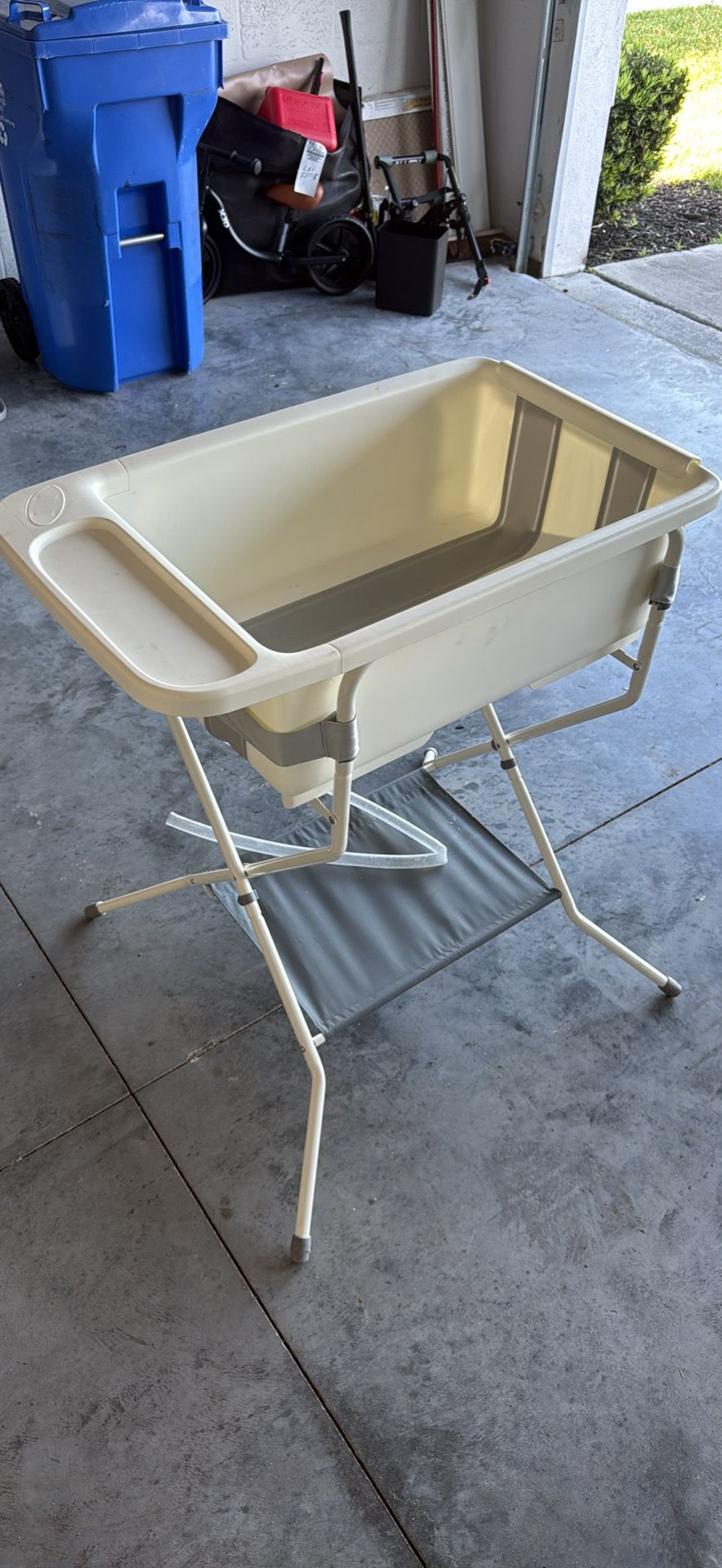 Stand Baby tub