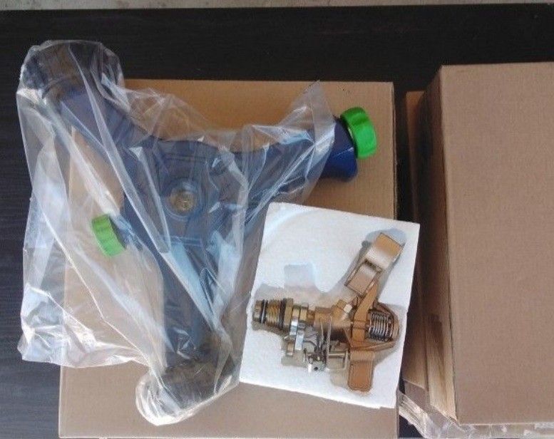 Water Sprinkler ( Attaches To Water Hose)