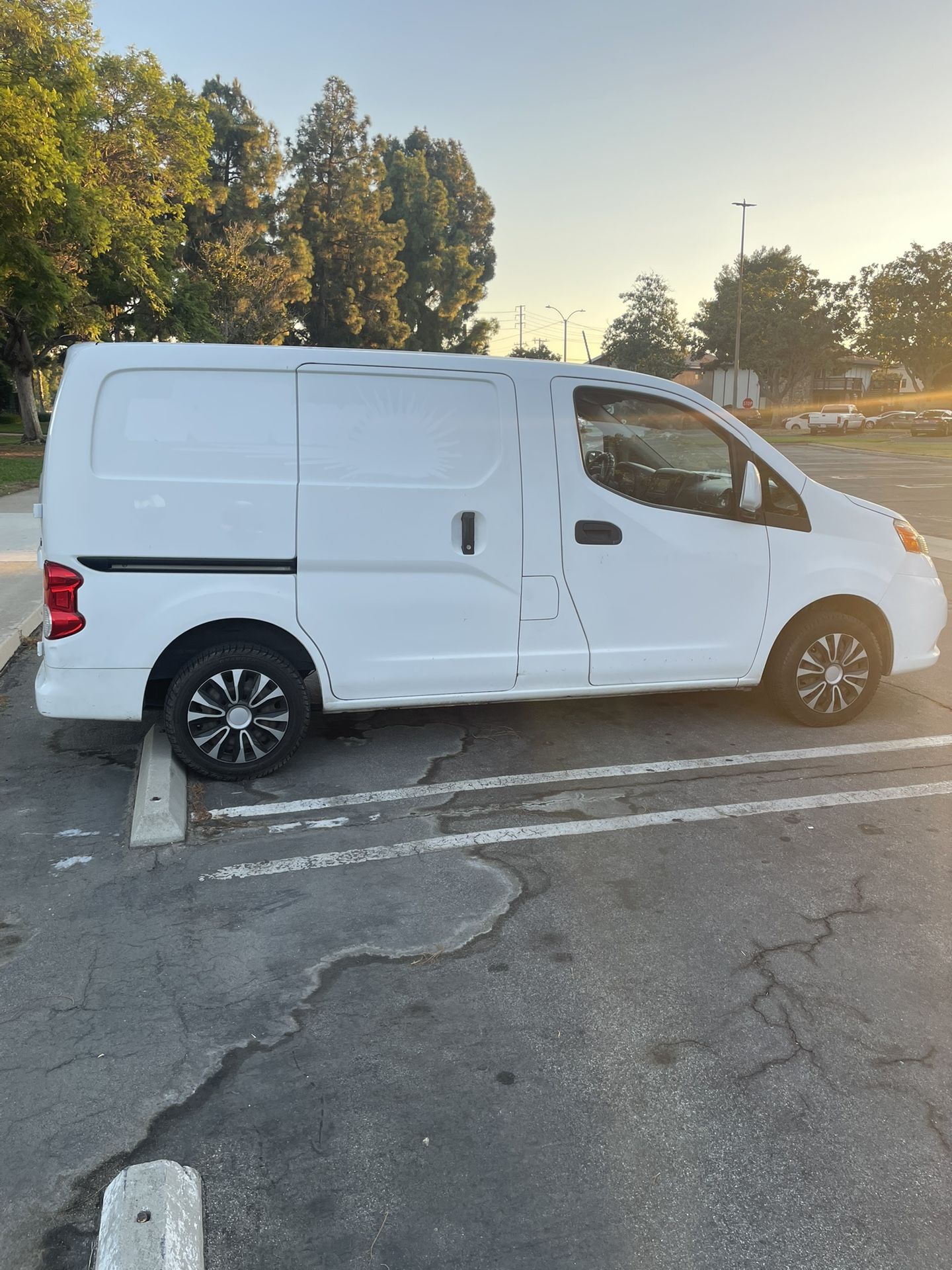 2017 Nissan Nv200