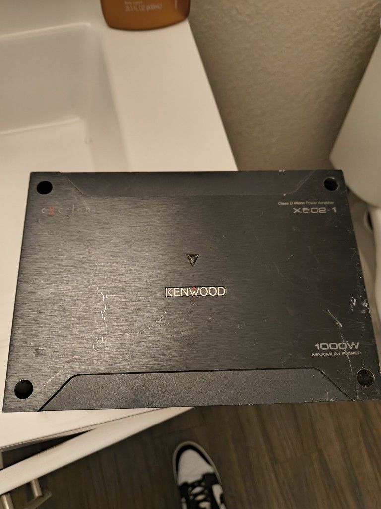 Kenwood Amp
