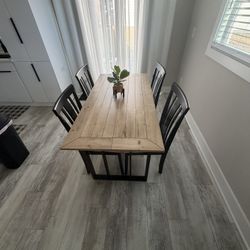 Dining Table With 4 Chairs