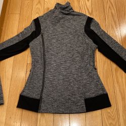 LULULEMON WOMENS s 8