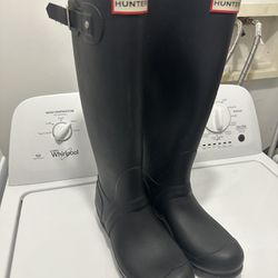 HUNTER women’s Boots Size 6 - Like New!