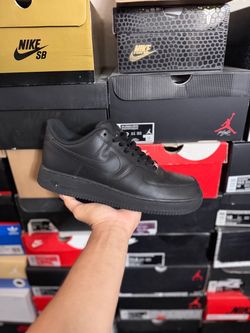 Nike Air Force 1 Low Black size 11 USED