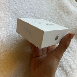 AirPods 4 ANC