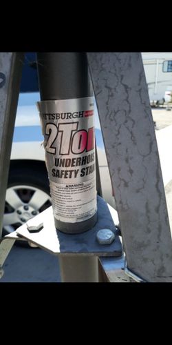 2-Ton Safety Rated- Recreational Vehicle 5th Wheel Under Hoist Jack Stand