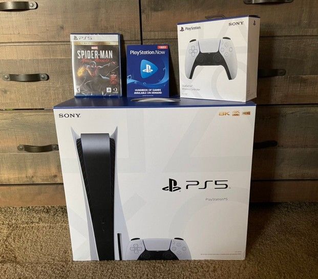 PLAYSTATION 5 BUNDLE