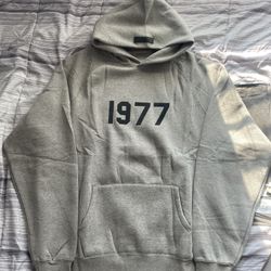 1977 Essentials Hoodie Size large 
