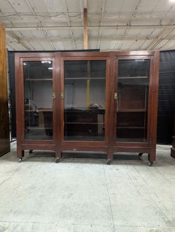 Traditional Dark Wood Triple Glass Door Display Cabinet