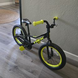 Precaliber Trek 16in Bike