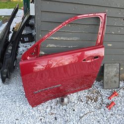 2018 Jeep Compass Driver Door 