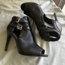 WOMEN SHOES MK - Black Genuine Leather New Condition 