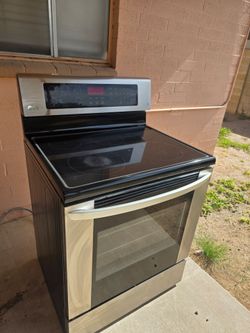 LG 30-inch freestanding smooth-top electric range in stainless steel black