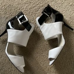 Leather Micheal Kors  Ladies Designer Shoes NEW