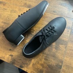 Brand New Black 8.5 Steel Tap Shoe
