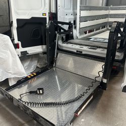 Tommy Gate hydraulic liftgate