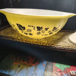 Vintage Pyrex Cinderella Dish Yellow Gooseberry Design $75