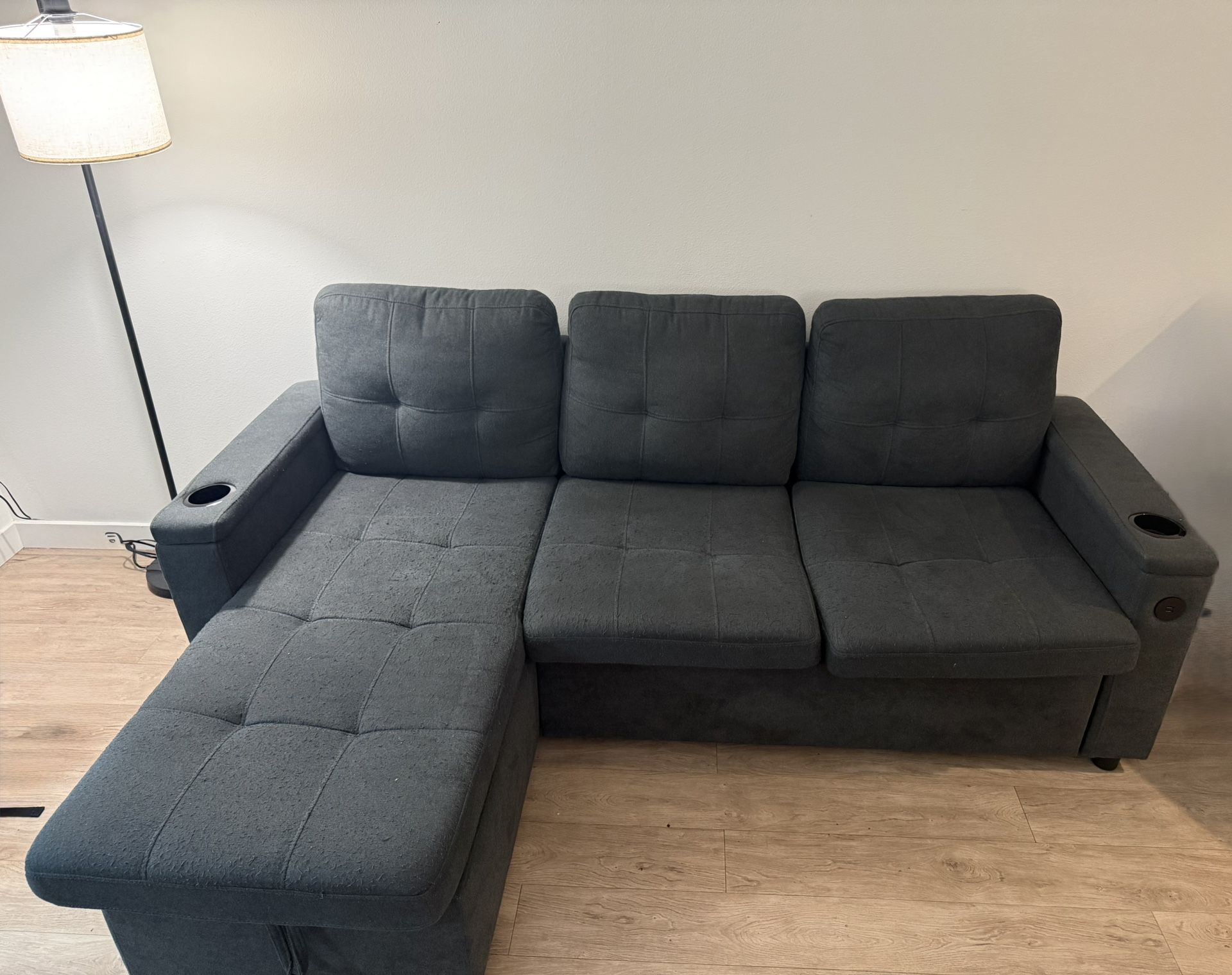 Gray Sectional Sofa w/ Chaise & Cup Holders