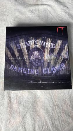 Neca Pennywise The Dancing Clown 