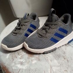 🏈Toddler Size 8 Adidas Running Shoe