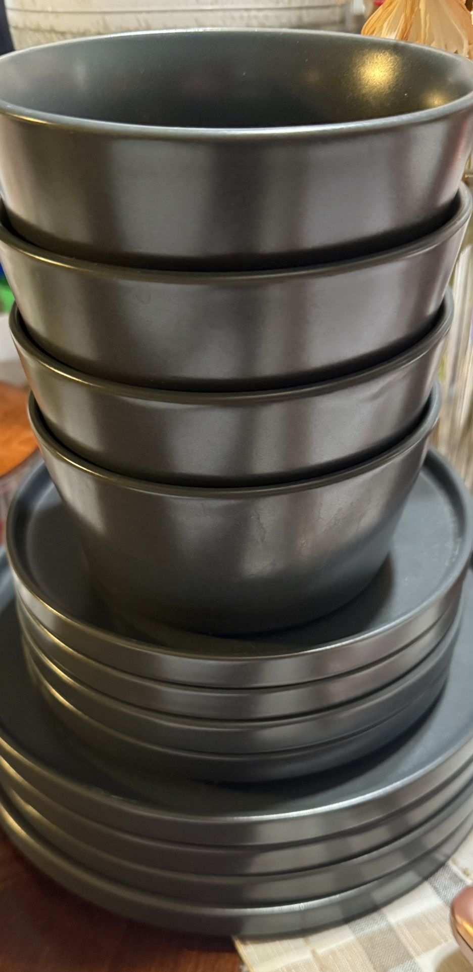 12 Piece Tableware (dark Gray)