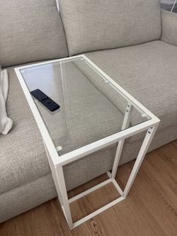 C Slide Glass Table