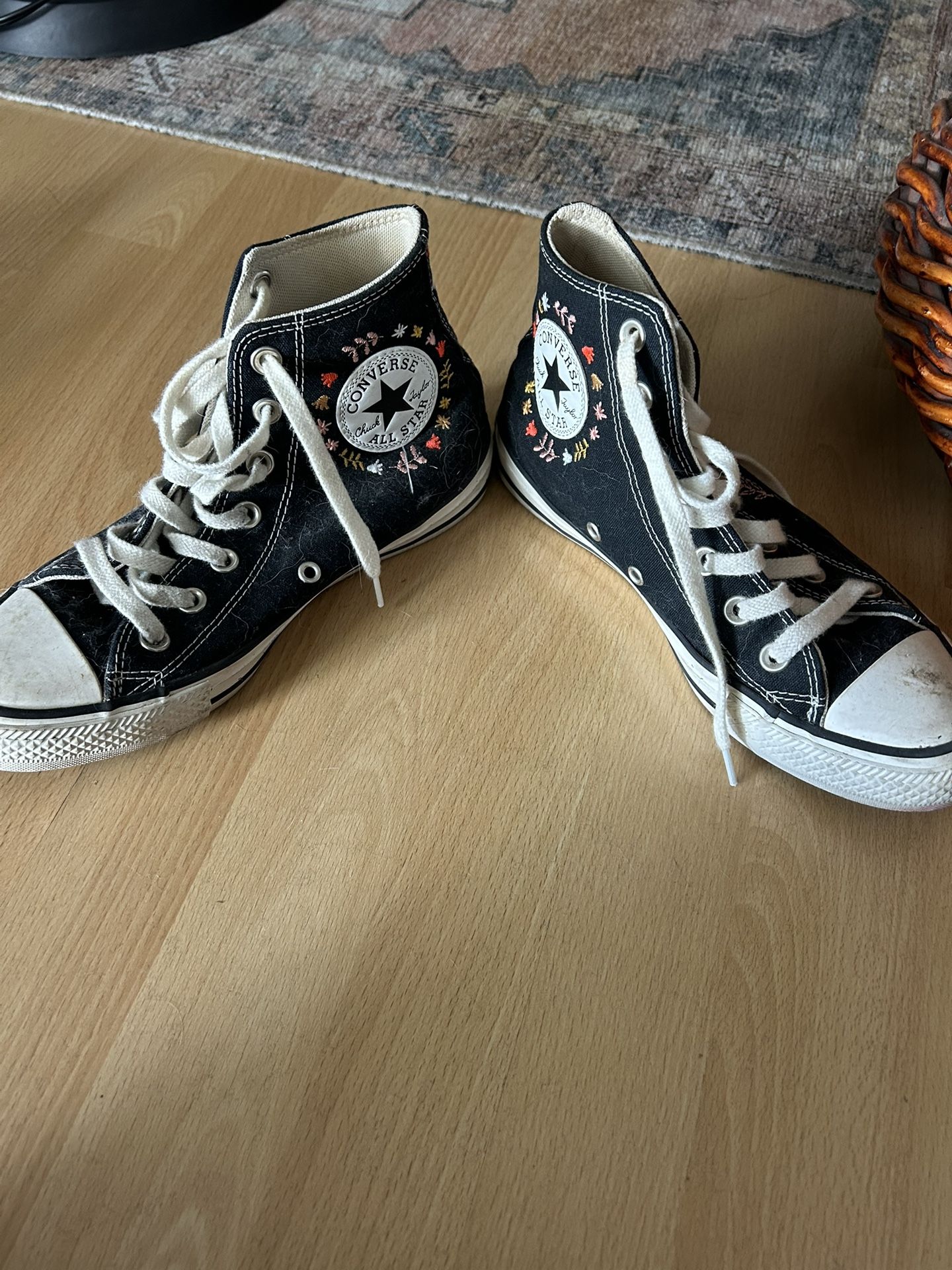 Women’s embroidered Converse