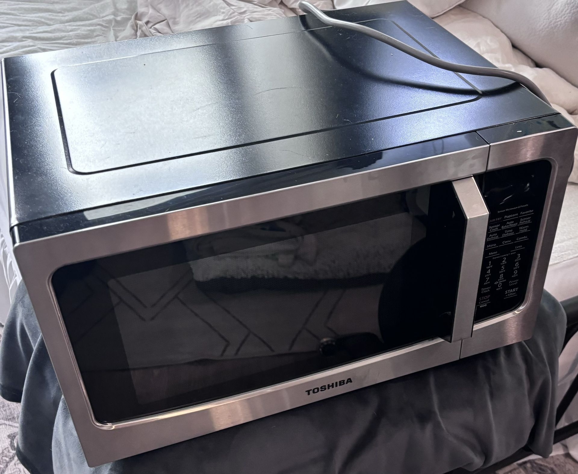 4 In 1 Toshiba Microwave, Convection Oven, Air Fryer
